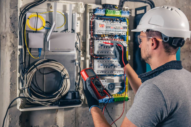 Best Circuit Breaker Repair  in Oswego, KS